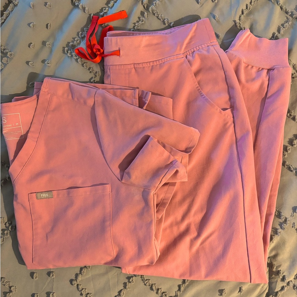 Figs Scrub Set